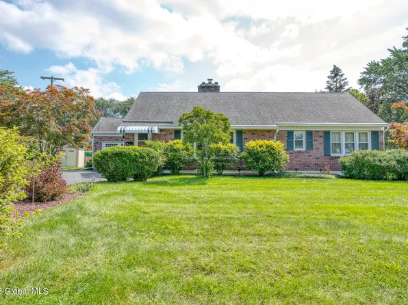 17 Venezio Avenue, Guilderland, NY 12203