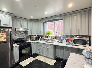 2067 Hering Ave #1A, Bronx, NY 10461