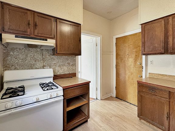 4th image of 6832 S South Shore Dr APT 1