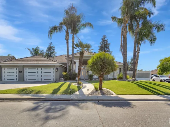 800 Coyote Springs Dr, Bakersfield, CA 93312
