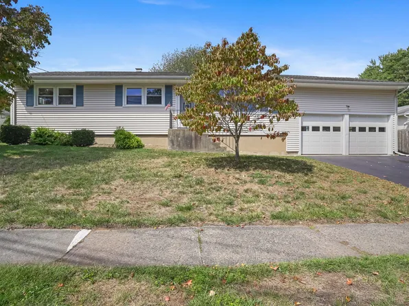 270 Oakwood Drive, Fairfield, CT 06824