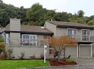 1804 Saint Andrews Dr, Moraga, CA 94556