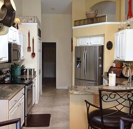 5th image of 10805 Vineyard Ct