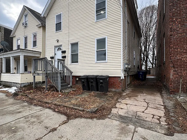 171 Frank St #1A — Photo 30