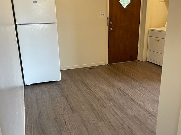 4th image of 135 Cedar St #145
