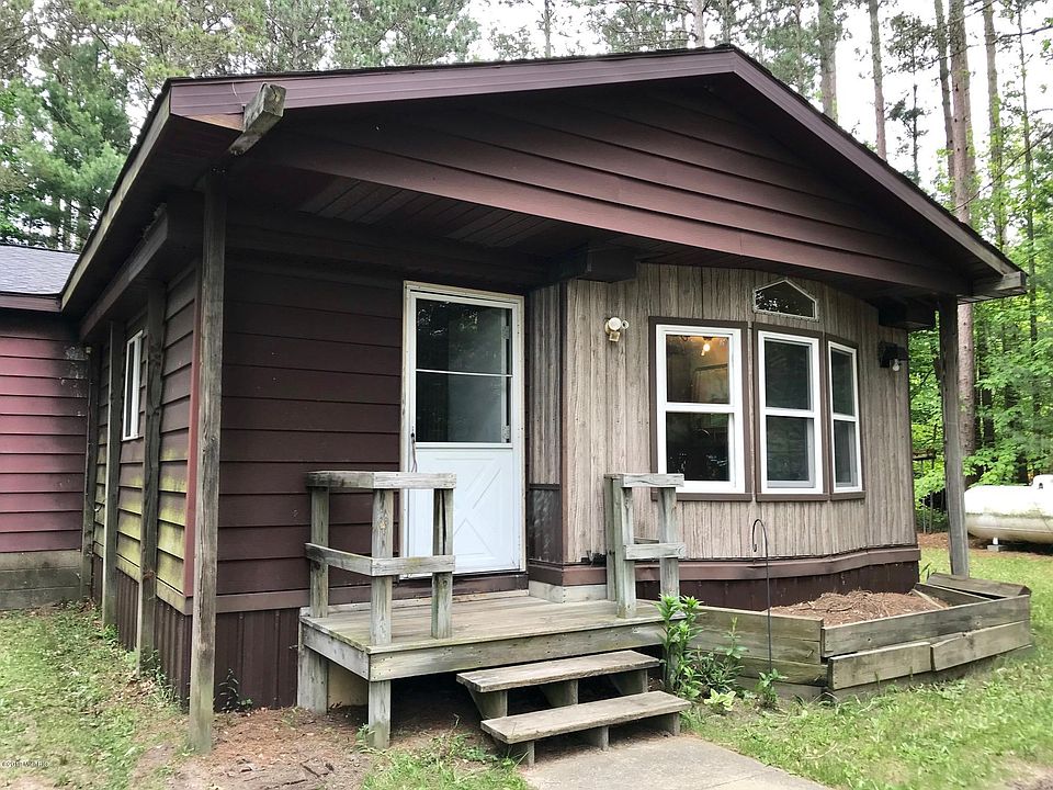 1st image of 10686 Parkwood Dr