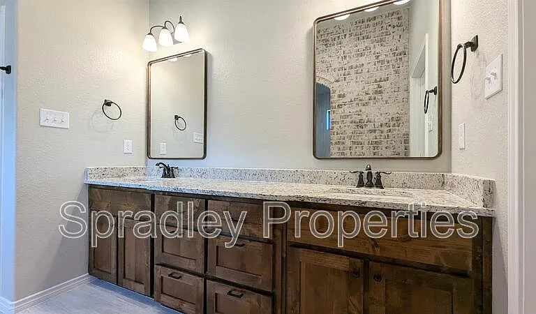 6120 Modena Dr — Photo 10