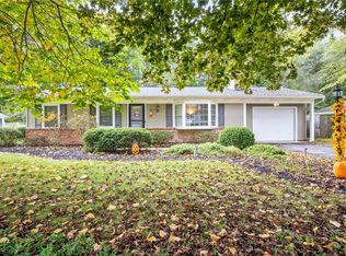 95 Harvest Rd, Fairport, NY 14450