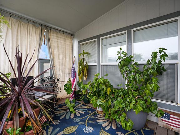 5th image of 48 Clipper Ln