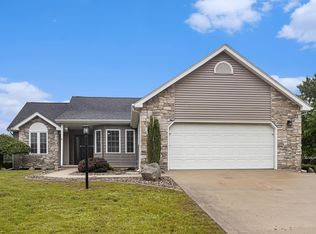 29549 Wild Cherry Ln, Elkhart, IN 46516