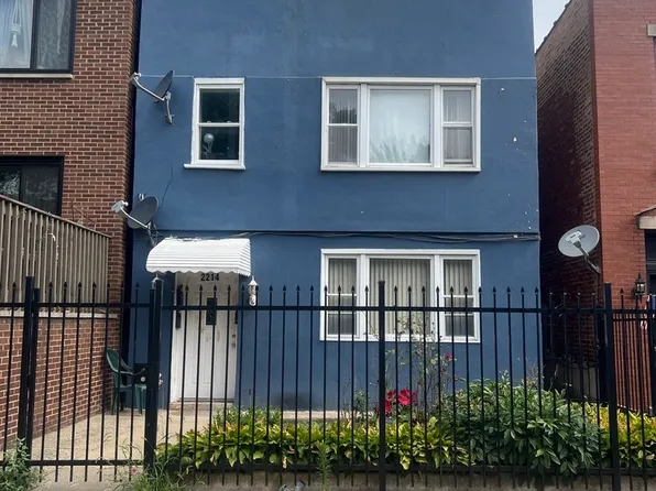 2214 W Erie St, Chicago, IL 60612