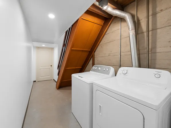 160 Stephens Avenue image 20 of 29