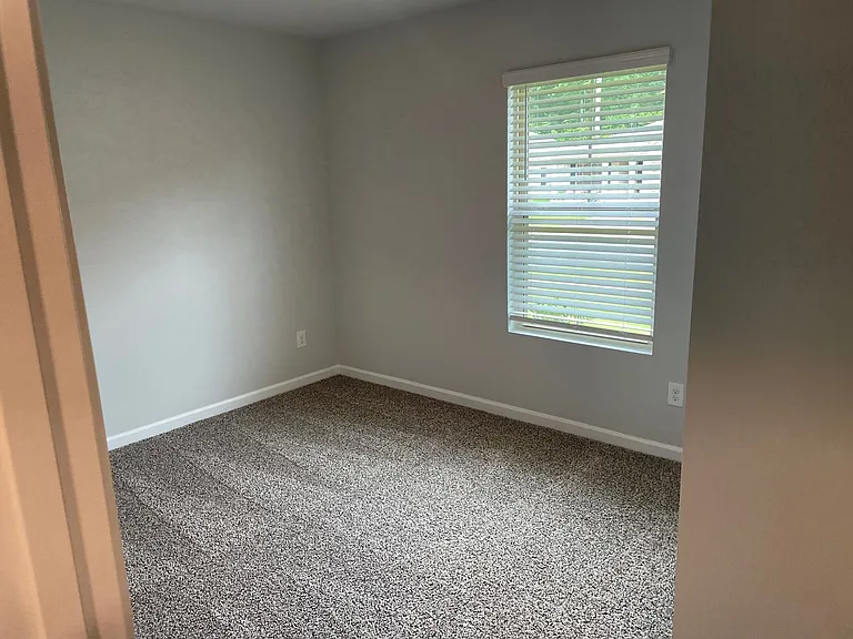 273 Ashland Dr SW — Photo 7