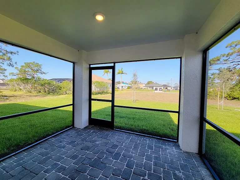 3100 NW 20th Ave — Photo 14