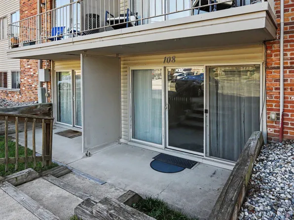 742 W Kilgore Rd APT 108, Kalamazoo, MI 49008