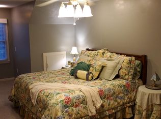 305 Timber Ridge Trl, Carrollton, GA 30117