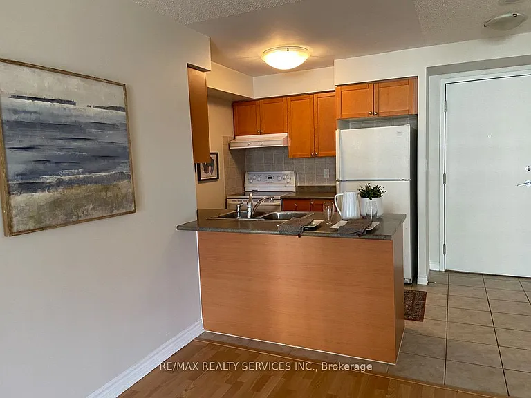 3880 Duke Of York Blvd #718 — Photo 3
