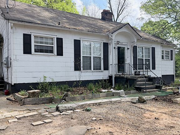 2nd image of 1948 Browns Mill Rd SE