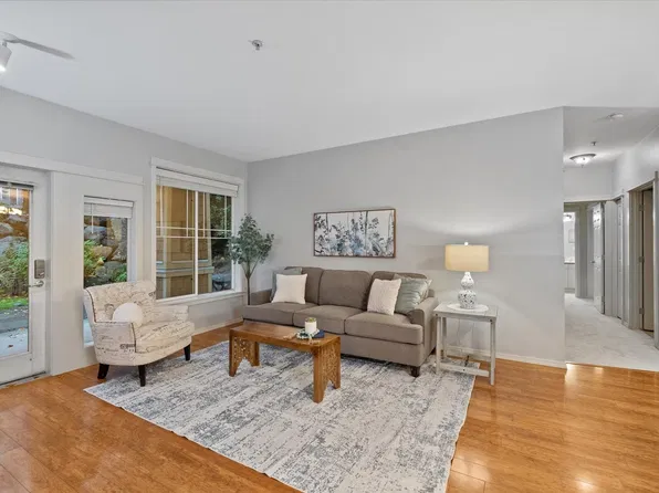 15026 40th Avenue W #12-101, Lynnwood, WA 98087