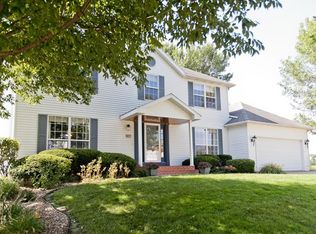 6811 Stone Terrace Dr SW, Cedar Rapids, IA 52404