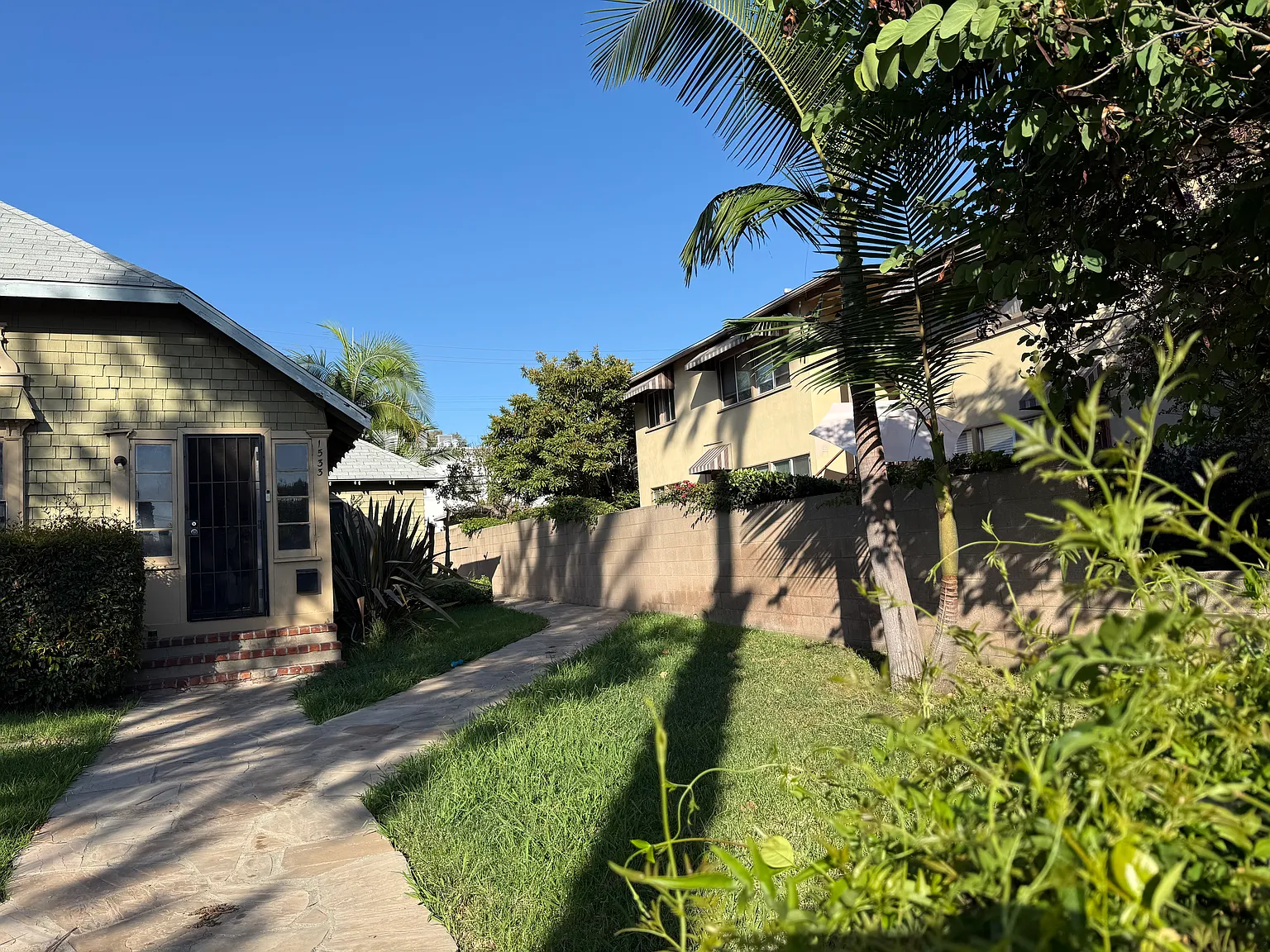 2 bed, 850 sqft, $2,850 — Photo 4