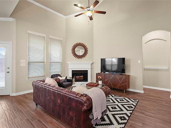 5th image of 4704 White River Dr