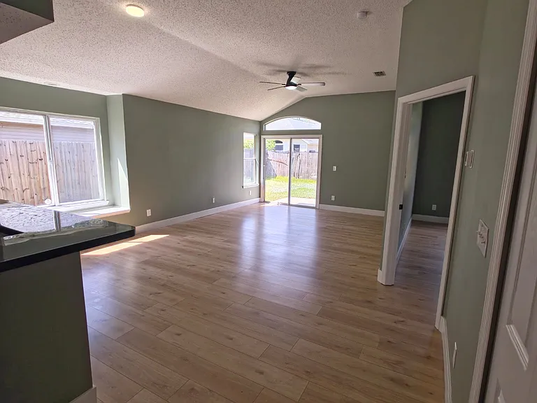 6119 Morse Glen Ct — Photo 12