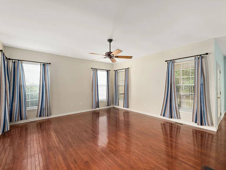 9 Penhurst Ct — Photo 7