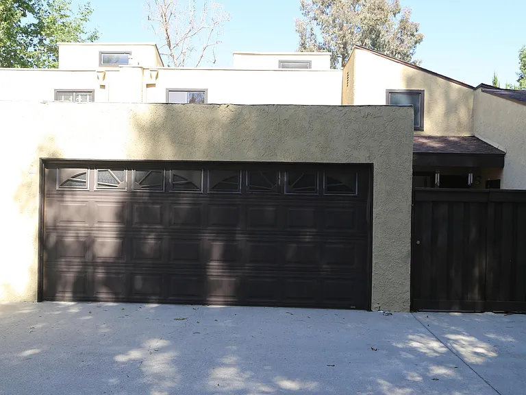 6738 Encino Ave #4 — Photo 6