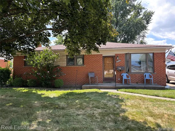 14514 Peck Dr, Warren, MI 48088