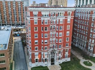 4944 Lindell Blvd APT 8W, Saint Louis, MO