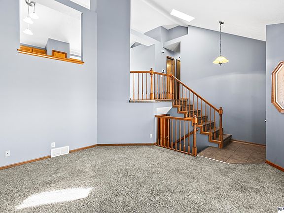 4th image of 6405 N 79th Ave