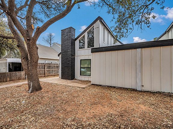 3rd image of 4245 Siesta Ln #A