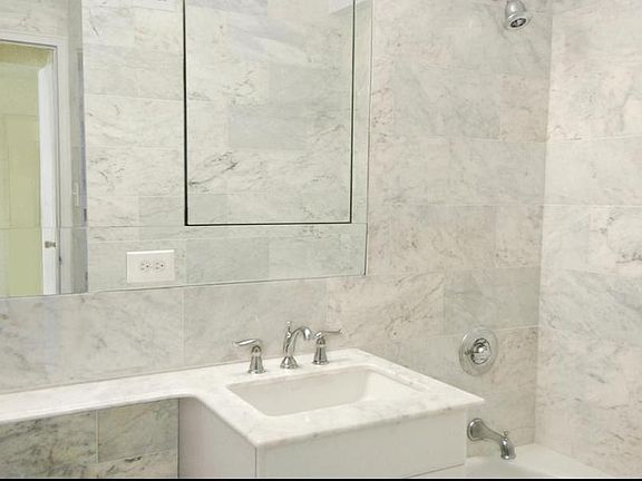 5th image of 230 E 79th St APT 17F