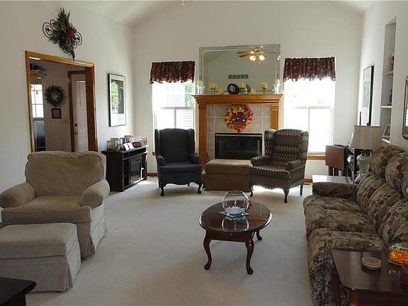 3rd image of 720 S Kisner Dr