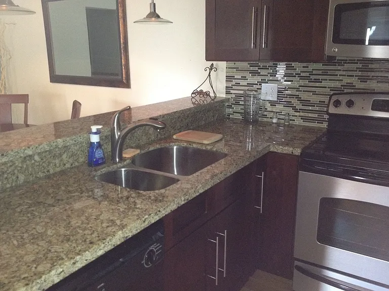 3402 Gardens East Dr #9 — Photo 4