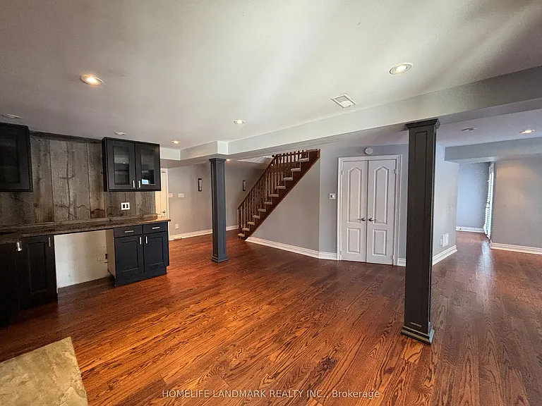 109 Carlyle Cres — Photo 18