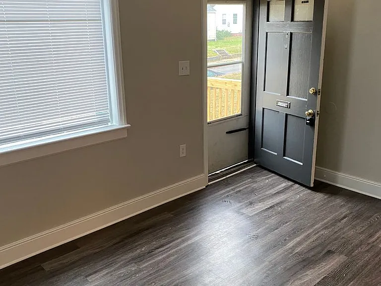 1412 Winder St — Photo 1