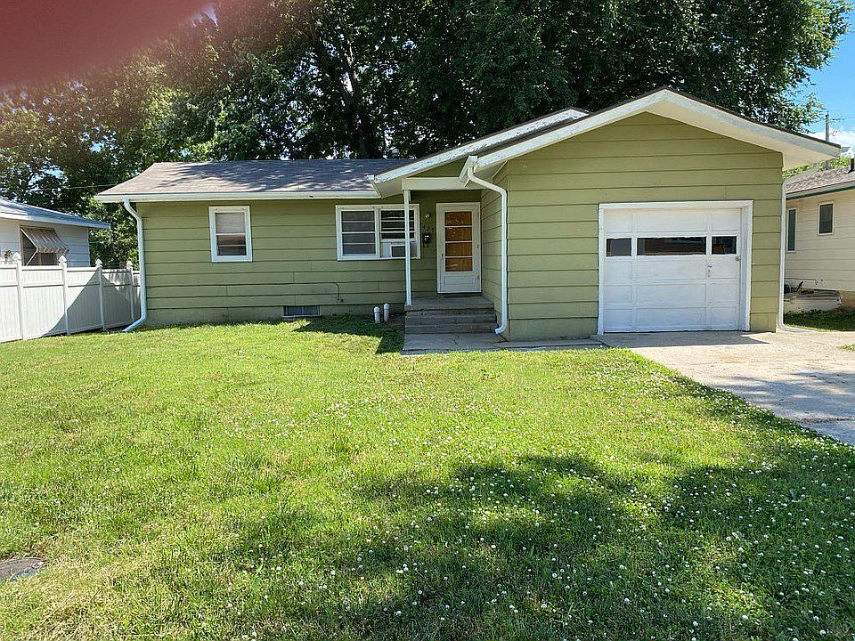3 BR 2 BA home for sale by owner