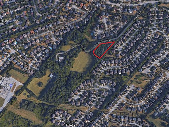 2nd image of 904 Scowbyfields Dr