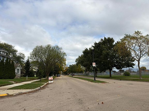 5th image of 1608 Carlisle Ave