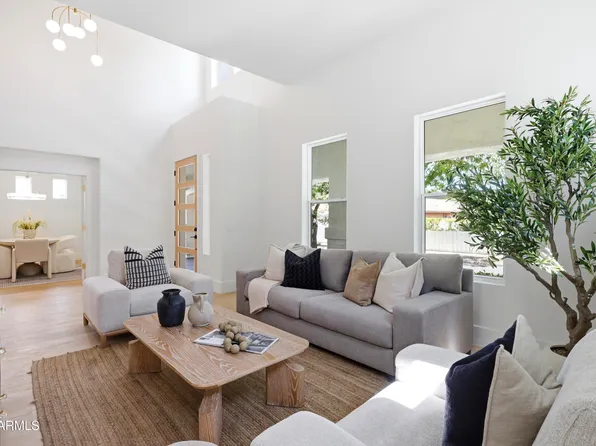 1360 S MULBERRY Street, Gilbert, AZ 85296