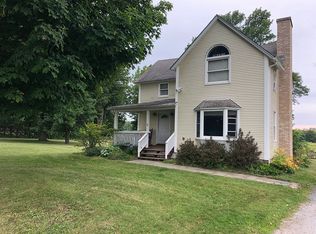 79 Adams School Rd, Grand Isle, VT 05458