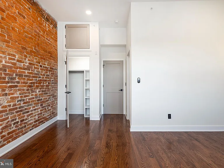 1613 N 33rd St #D — Photo 16