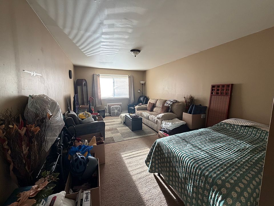 2nd image of 4240 Woodhaven Rd #11