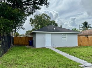 300 NW 28th Way, Fort Lauderdale, FL 33311