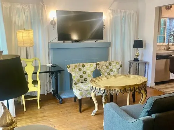 11321 Mississippi Ave, Los Angeles, CA 90025