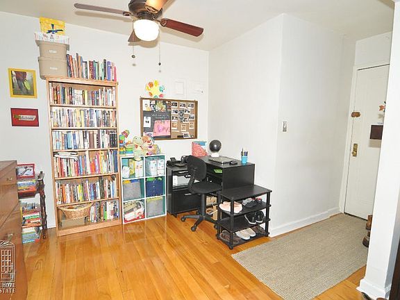 3rd image of 3925 51st St APT 6D