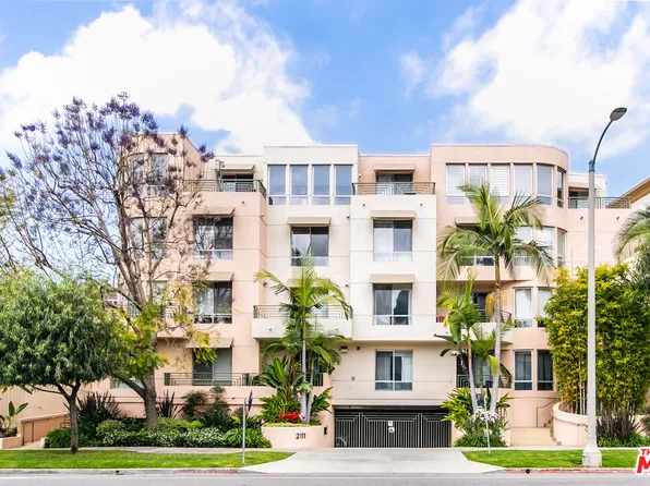 2111 S Beverly Glen Blvd APT 101, Los Angeles, CA 90025