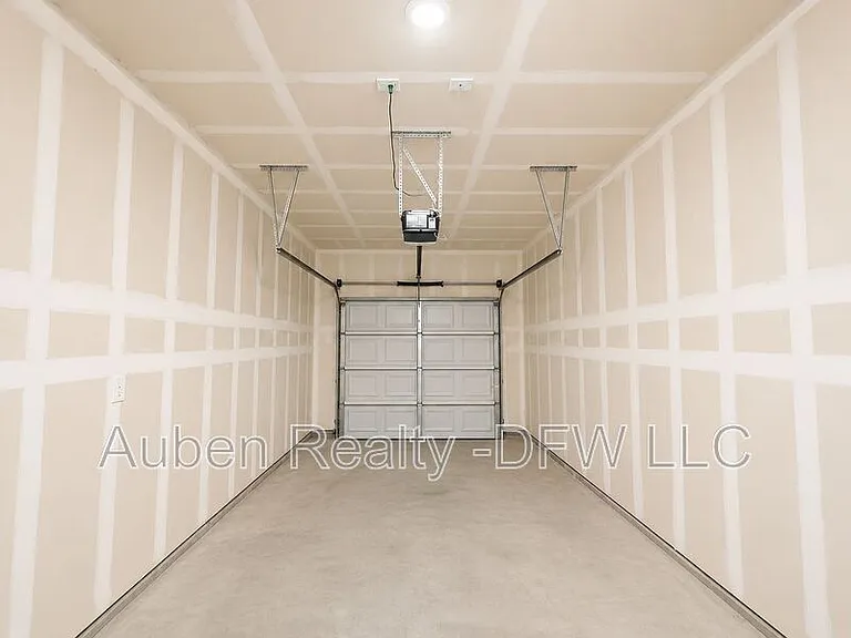 8006 Doreen Ave — Photo 17